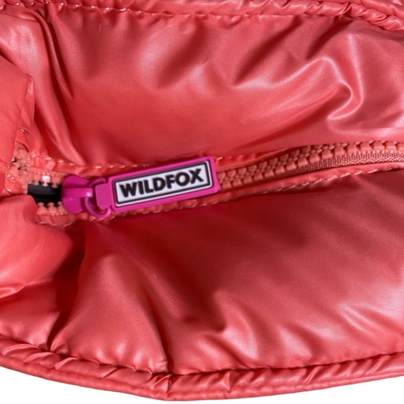 Wildfox NWT Fun Pink Peach Quilted Lips Puffy Beach Travel Tote - Picture 7 of 8